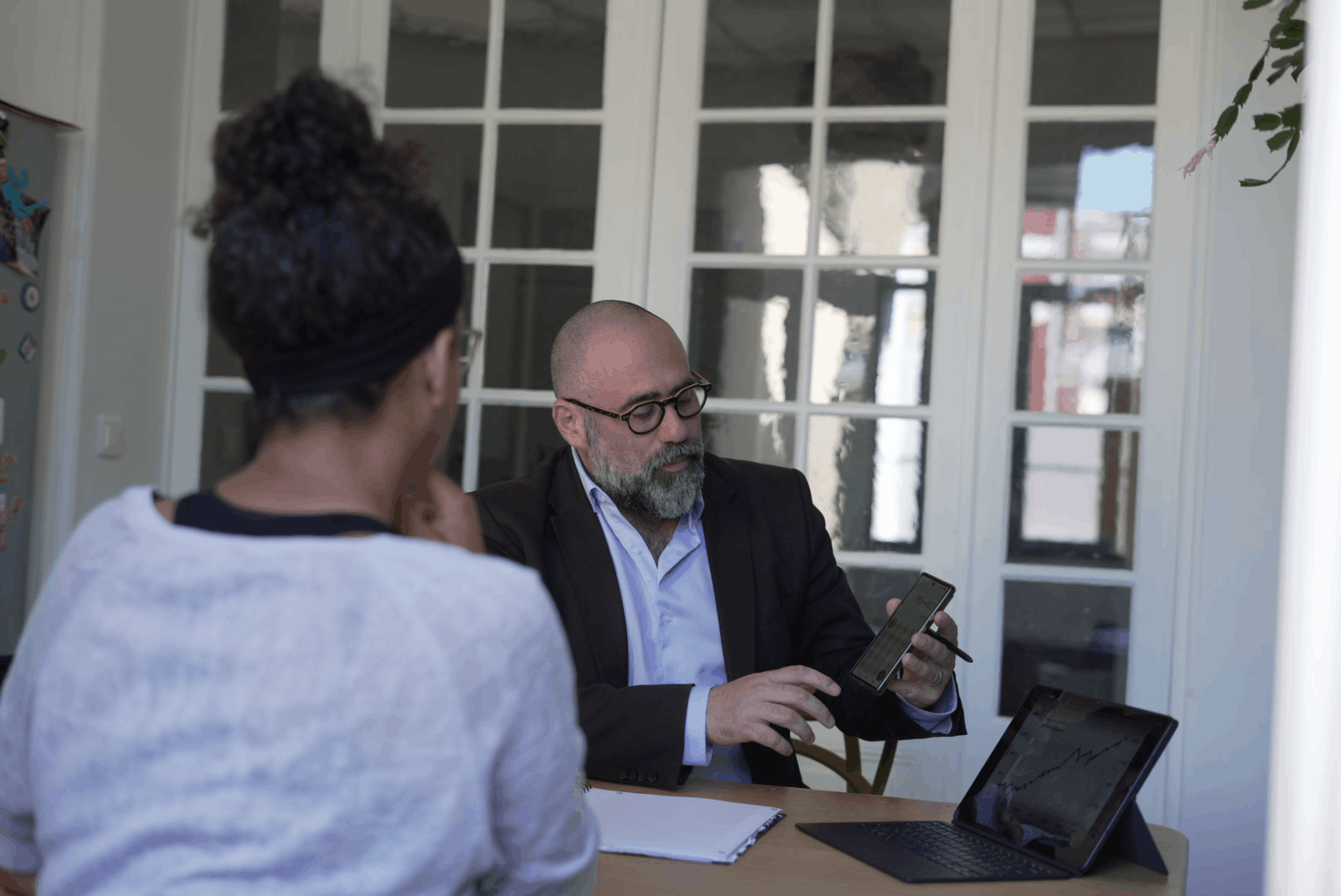 Conseiller en gestion de patrimoine accompagnant ses clients dans leurs projets financiers et patrimoniaux - Thomas Kaloustian